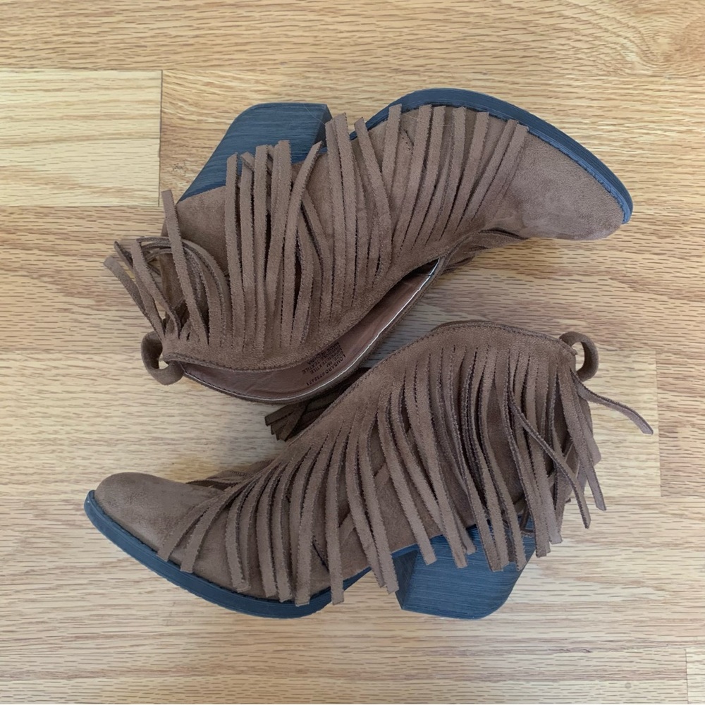 Coconuts By Matisse Lambert Fringe Split Front Bl… - image 7